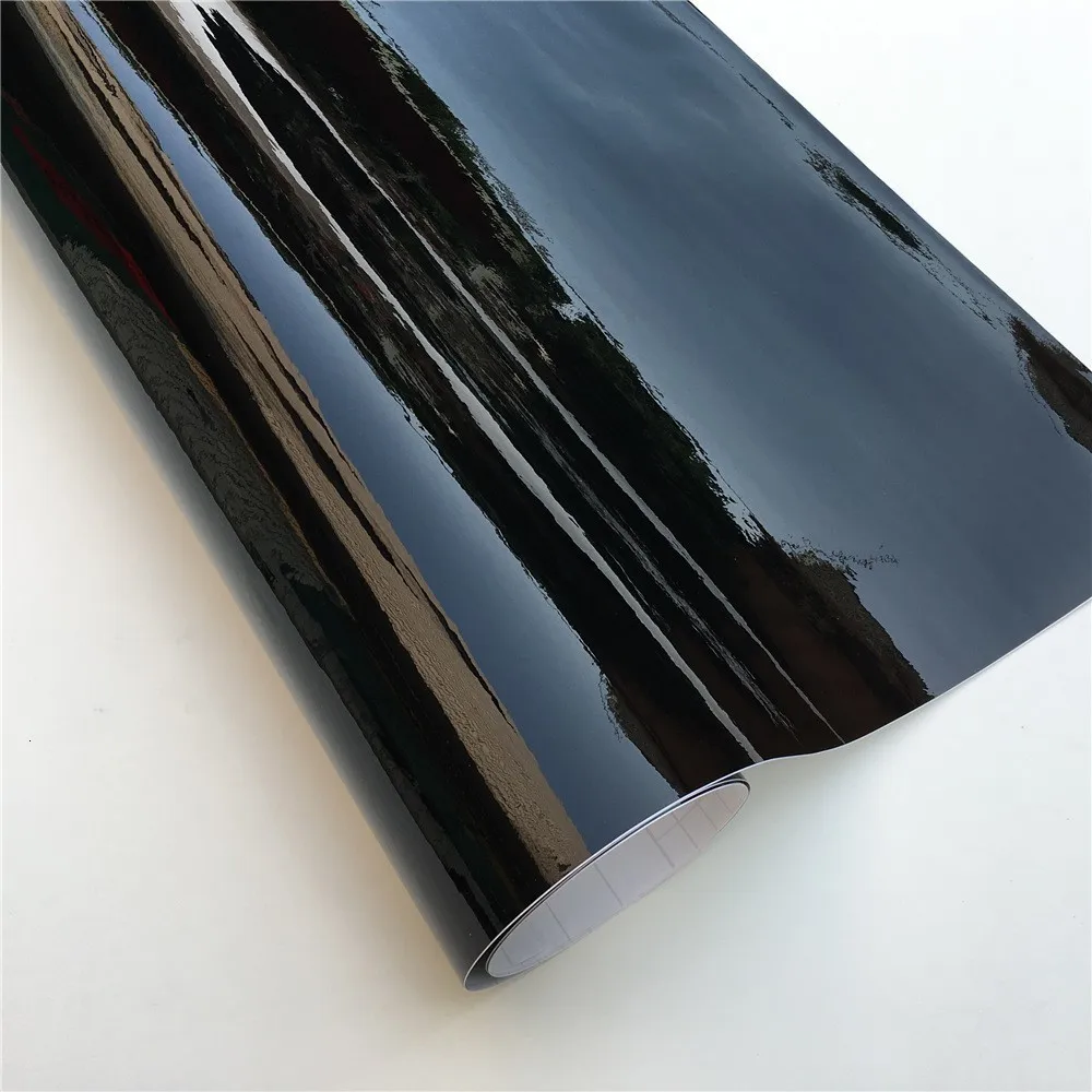 Ultra błyszcząca czarna folia  – Console Skin Wrap recenzja i cena
